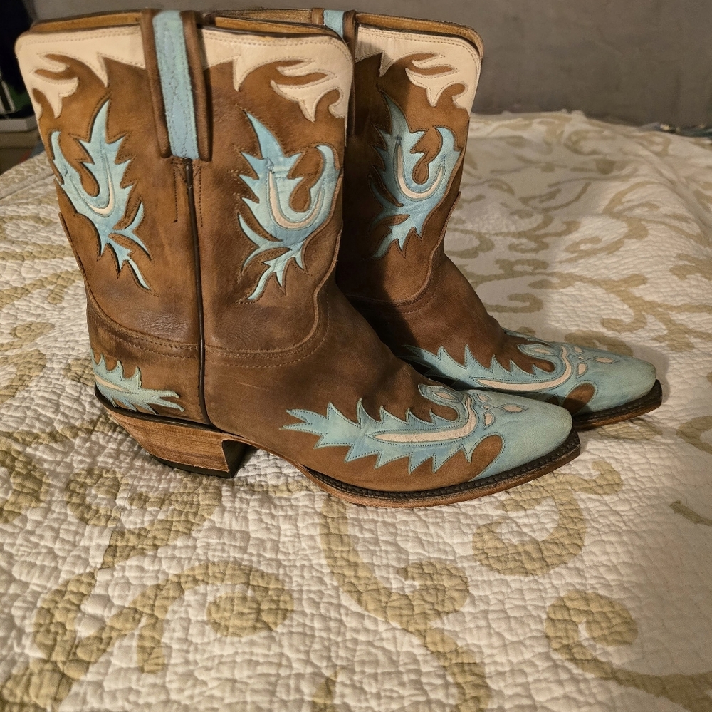 Lucchese classics handmade